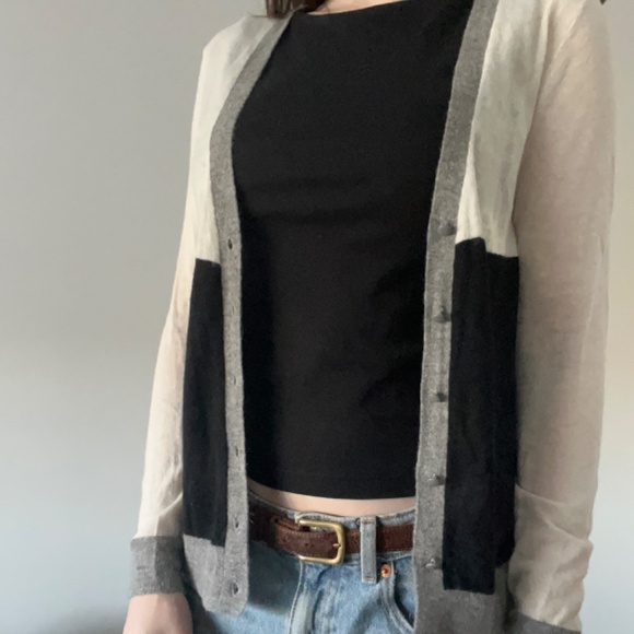 Banana Republic - Italian Yarn Cardigan: Women's XS Alpaca Blend - Picture 2 of 8
